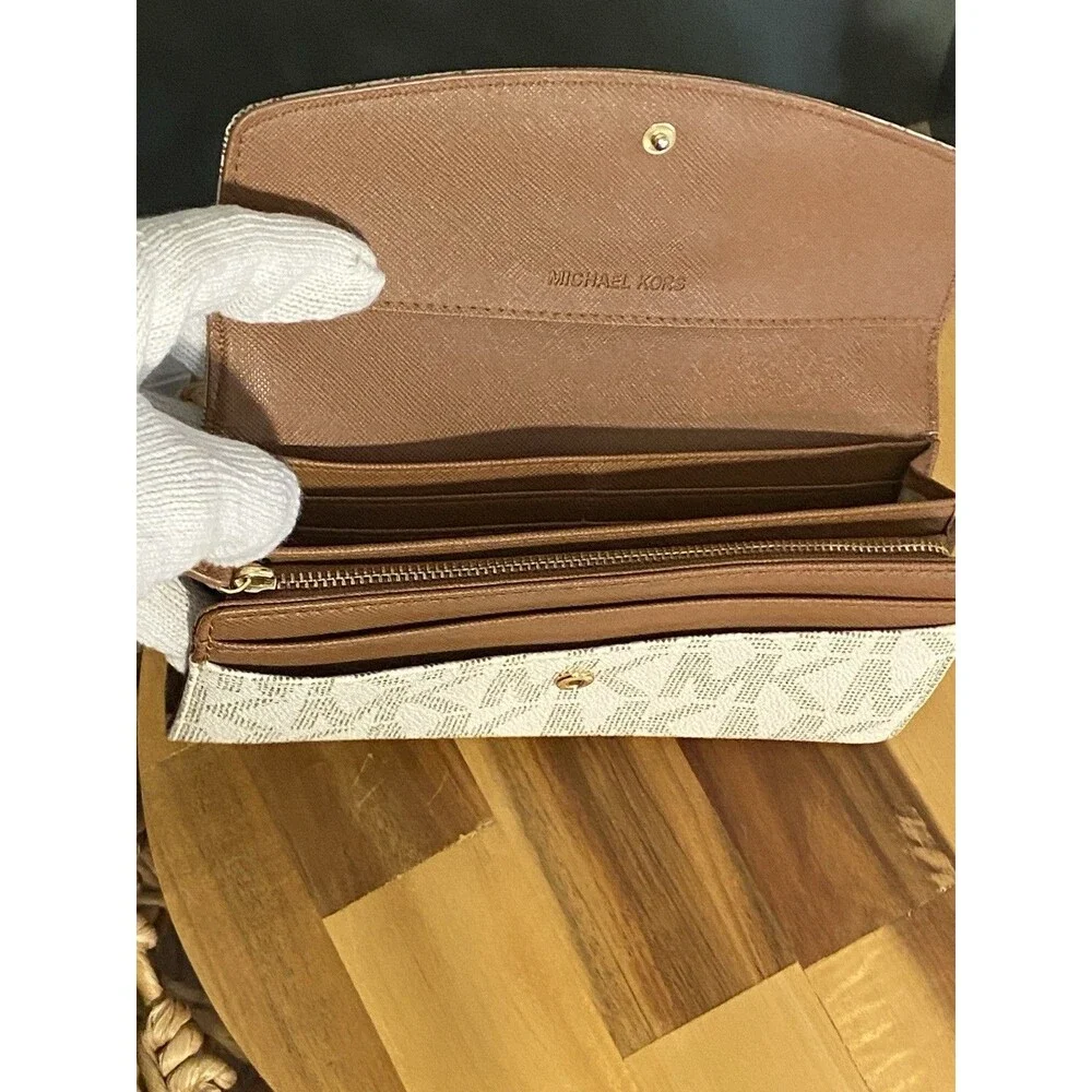 Michael Kors Mindy Carryall Leather Large Wallet (35T8GTZE3B) Vanilla Jetset